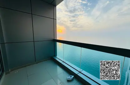 شقة - 2 غرف نوم - 2 حمامات للبيع في برج الكورنيش - الرميلة - عجمان