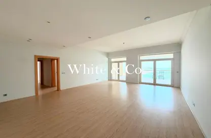 Apartment - 2 Bedrooms - 4 Bathrooms for rent in Al Khudrawi - Shoreline Apartments - Palm Jumeirah - Dubai