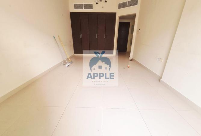 83211350 - Property Image 3