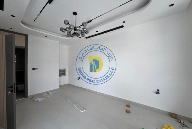 141930603 - Property Image 2