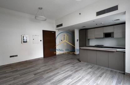 Apartment - 1 - 2 for rent in Oxford Residence 2 - District 10 - Jumeirah Village Circle - Dubai
