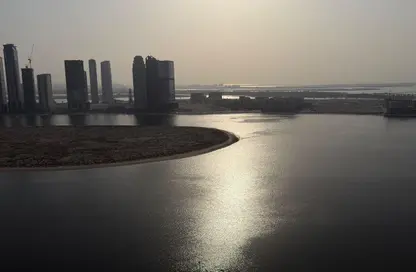 شقة - 3 غرف نوم - 4 حمامات للبيع في برج الأنوار - الخان لاجون - الخان - الشارقة