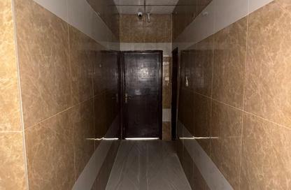 Apartment - Studio - 1 for rent in Umm Al Quwain City - Umm Al Quwain