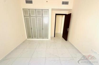 Apartment - 2 Bedrooms - 2 Bathrooms for rent in Muwaileh 29 Building - Muwaileh - Sharjah