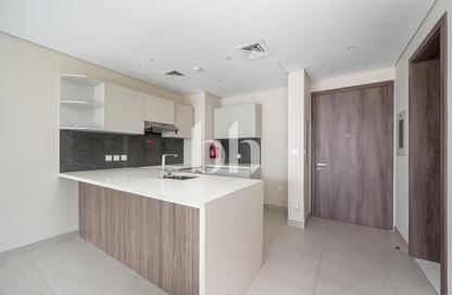 Apartment - 2 - 3 for rent in SOL Bay - Business Bay - Dubai