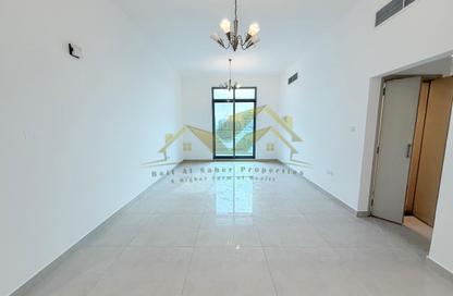 Apartment - 1 Bedroom - 2 Bathrooms for rent in Jumeirah Garden City - Al Satwa - Dubai