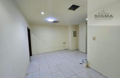 Apartment - 1 Bedroom - 1 Bathroom for rent in Meena Bazaar - Al Souk Al Kabeer - Bur Dubai - Dubai Apartment - 1 Bedroom - 1 Bathroom for rent in Meena Bazaar - Al Souk Al Kabeer - Bur Dubai - Dubai