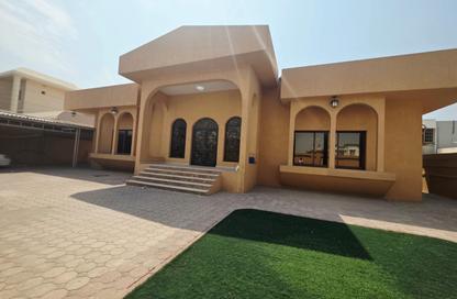 Villa - 4 - 6 for rent in Al Falaj - Al Riqqa - Sharjah Villa - 4 - 6 for rent in Al Falaj - Al Riqqa - Sharjah