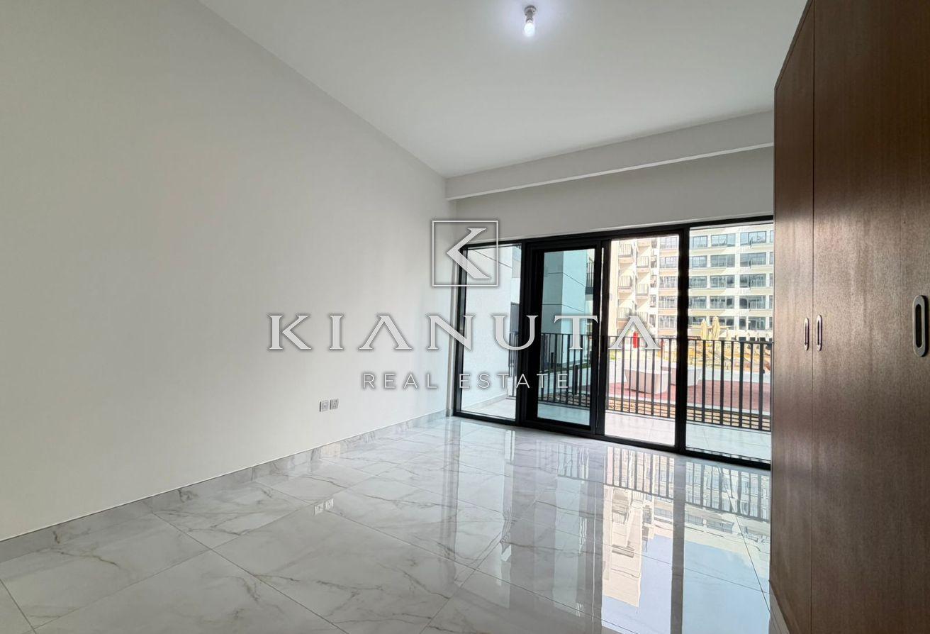 BRAND NEW | READY |POOL DIRECT | CORNER | SPACIOUS photo 4