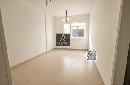 Apartment - 1 Bedroom - 2 Bathrooms for rent in Al Amira Village - Al Yasmeen - Ajman Apartment - 1 Bedroom - 2 Bathrooms for rent in Al Amira Village - Al Yasmeen - Ajman