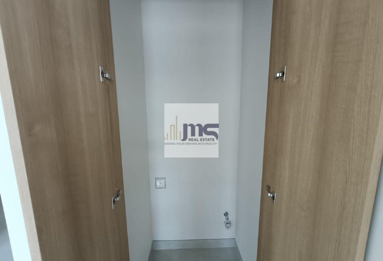 Mid Floor/ Pool Oasis View/ Elegant 1 br Apartment photo 11