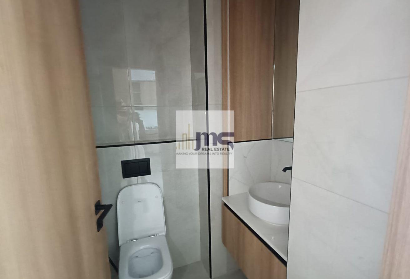 Mid Floor/ Pool Oasis View/ Elegant 1 br Apartment photo 12