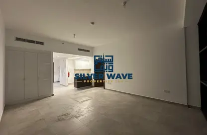 Apartment - 1 Bedroom - 2 Bathrooms for rent in Khalifa City - Abu Dhabi