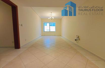 Apartment - 3 Bedrooms - 3 Bathrooms for rent in 21st Century Tower - Sheikh Zayed Road - Dubai