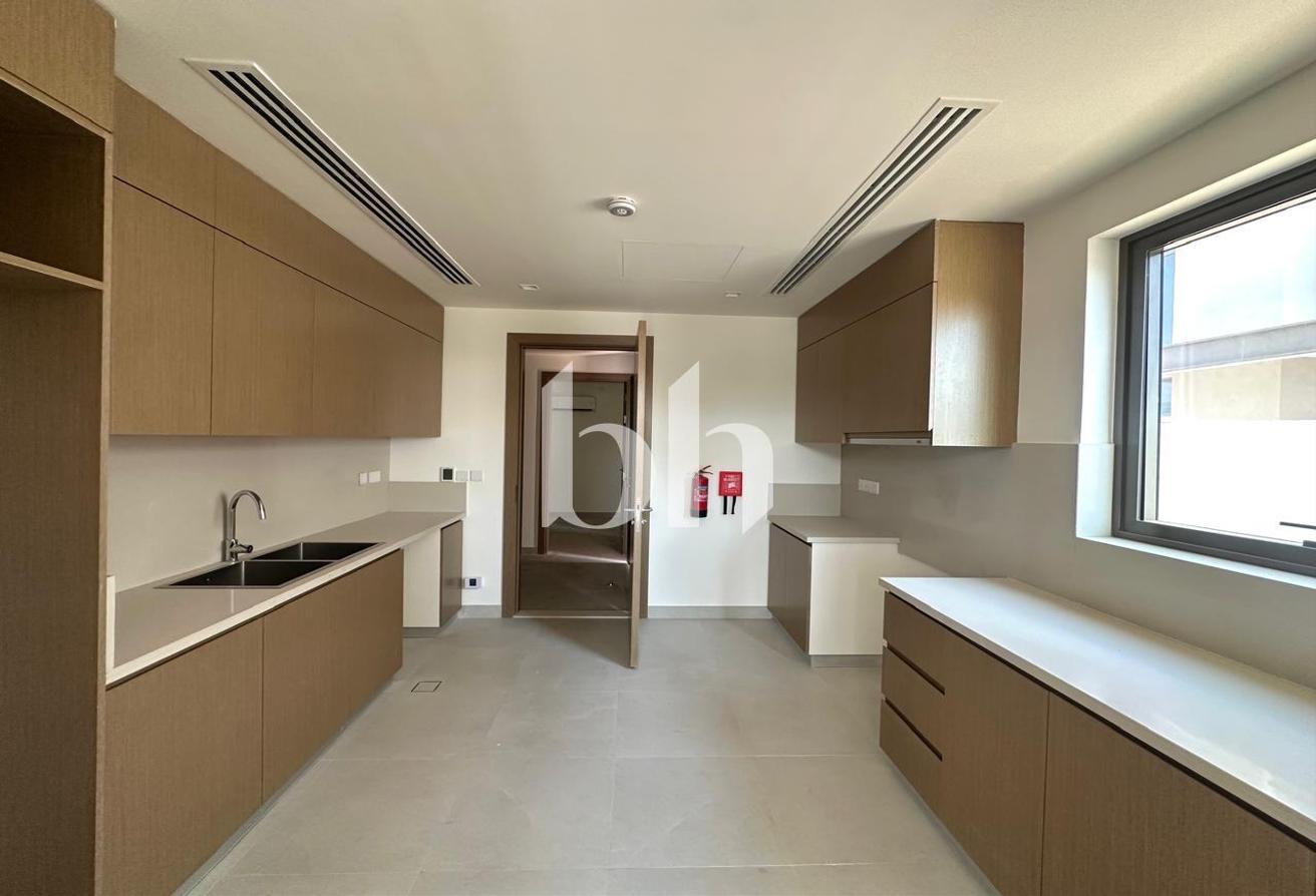 Corner Unit | Landscaped | Luxury Living photo 7