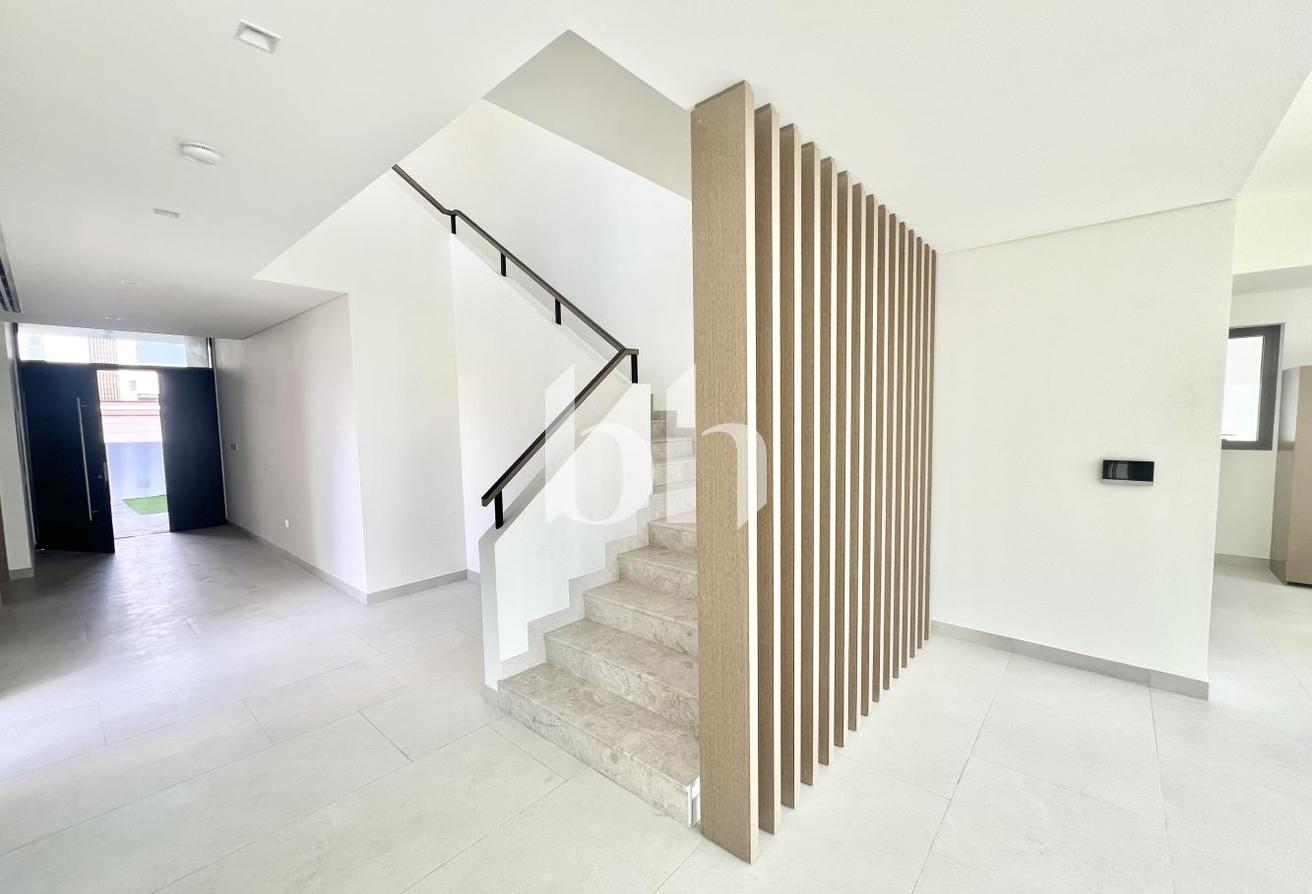 Corner Unit | Landscaped | Luxury Living photo 6