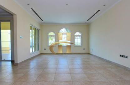 Villa - 3 - 4 for rent in Legacy Nova Villas - District 9 - Jumeirah Park - Dubai Villa - 3 - 4 for rent in Legacy Nova Villas - District 9 - Jumeirah Park - Dubai