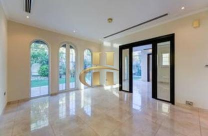 Villa - 3 - 4 for rent in Legacy Nova Villas - District 9 - Jumeirah Park - Dubai