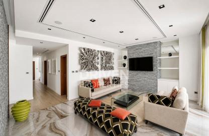 Villa - 4 - 6 for sale in Garden Homes Frond B - Garden Homes - Palm Jumeirah - Dubai