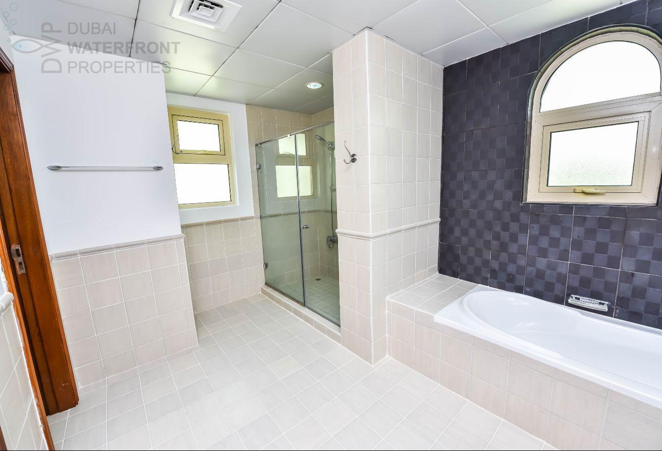 Lake Facing 4BR + Maids | Private Pool | E Foyer photo 20