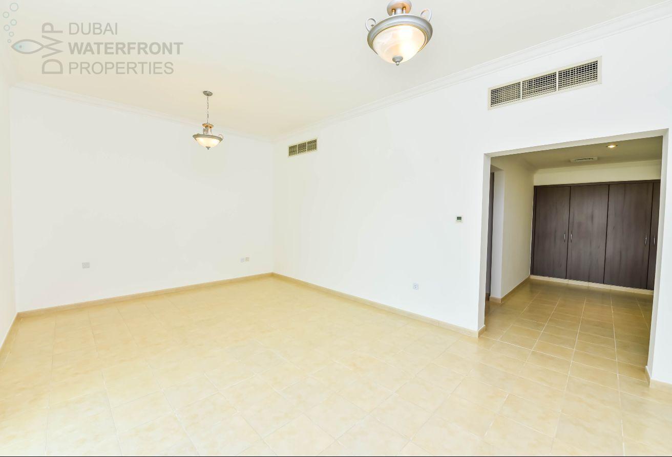 Lake Facing 4BR + Maids | Private Pool | E Foyer photo 14