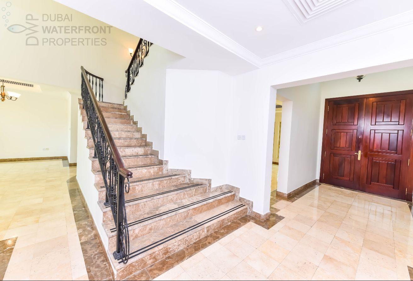 Lake Facing 4BR + Maids | Private Pool | E Foyer photo 12