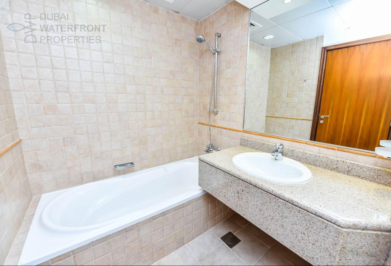 Lake Facing 4BR + Maids | Private Pool | E Foyer photo 21