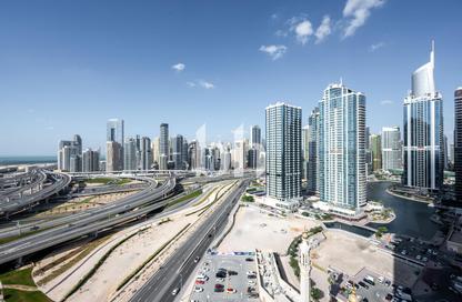 Apartment - 2 Bedrooms - 2 Bathrooms for rent in Lake Point Tower - JLT Cluster N - Jumeirah Lake Towers - Dubai