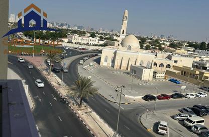 شقة - 2 غرف نوم - 2 حمامات للايجار في بناية البطينة 9 - البطينة - الشارقة