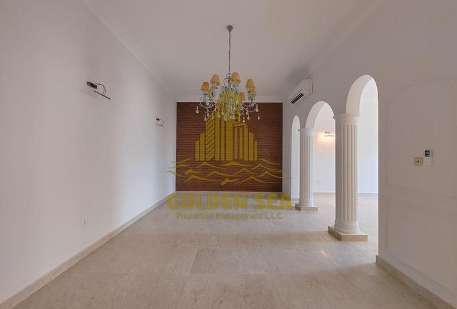 112738043 - Property Image 3