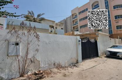 Villa - 3 Bedrooms - 2 Bathrooms for sale in Cornish Tower - Al Rumaila - Ajman