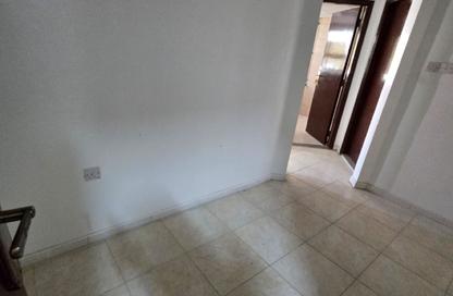 Apartment - 1 Bedroom - 1 Bathroom for rent in Muwailih Building - Muwaileh - Sharjah