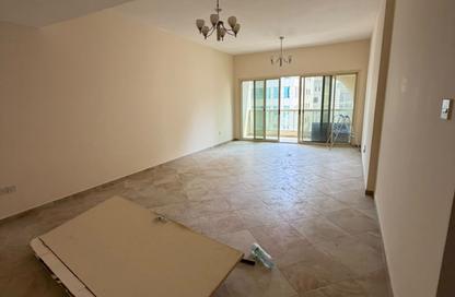 Apartment - 3 - 3 for rent in New Al Taawun Road - Al Taawun - Sharjah
