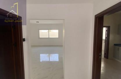 Villa - 3 - 4 for rent in Al Jazzat - Al Riqqa - Sharjah