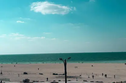 شقة - غرفة نوم - 1 حمام للايجار في مساكن كورنيش عجمان - طريق كورنيش عجمان - عجمان