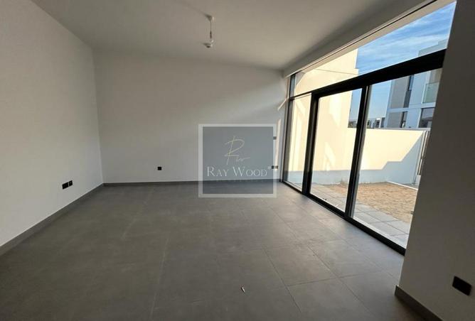 71122363 - Property Image 3