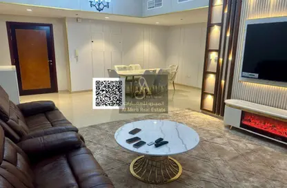 شقة - 2 غرف نوم - 2 حمامات للايجار في برج الكورنيش - طريق كورنيش عجمان - عجمان