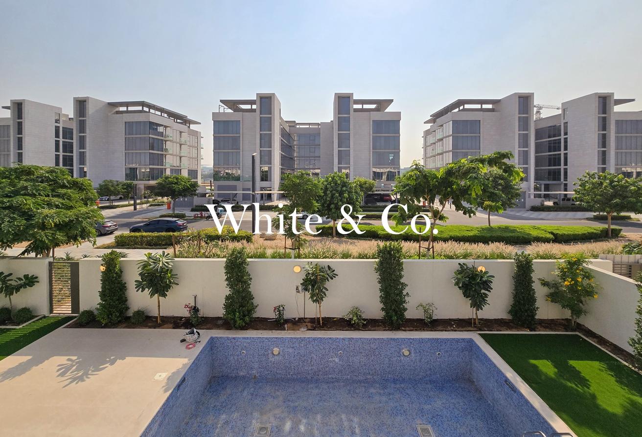 Large Plot | Private Pool | Single Row photo 18