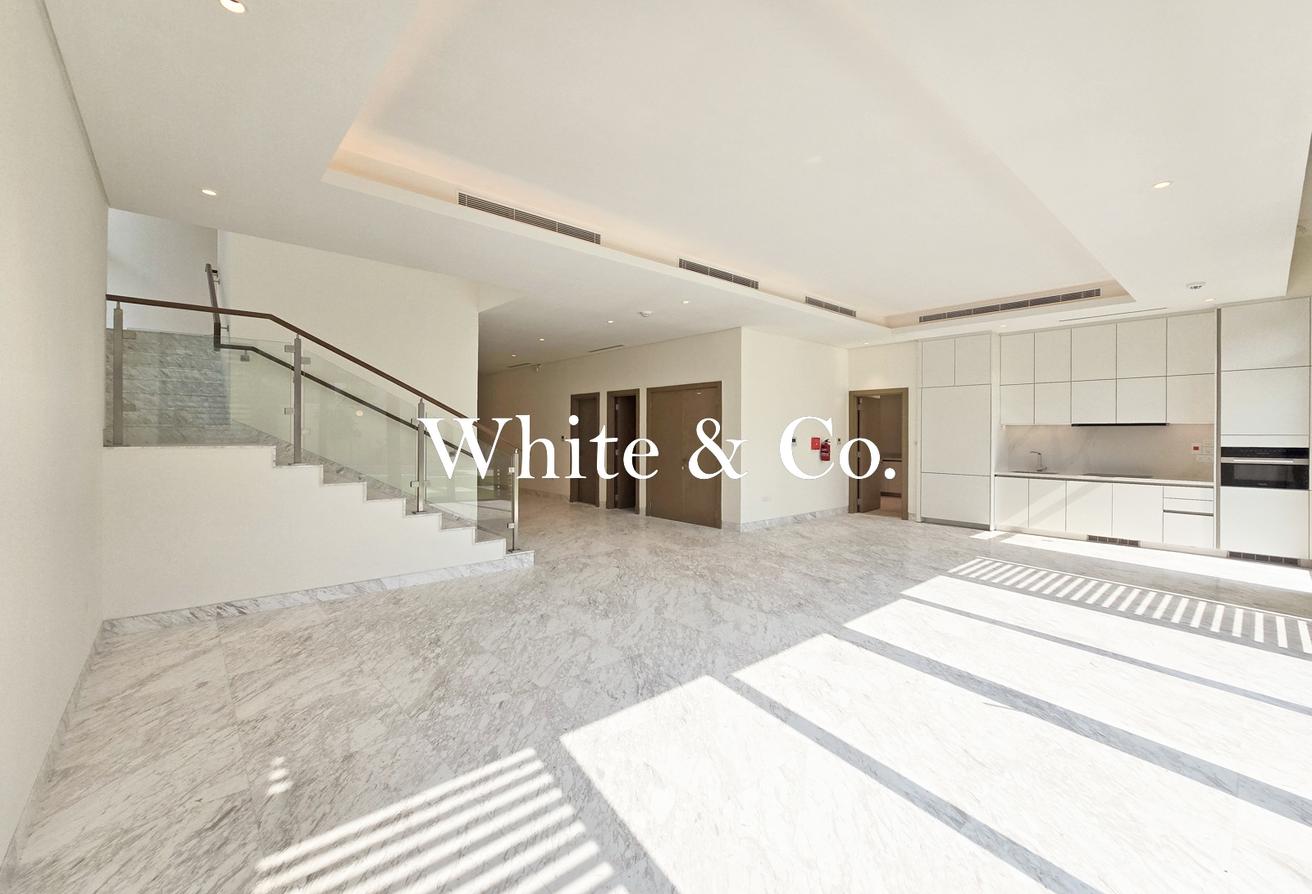 Large Plot | Private Pool | Single Row photo 4