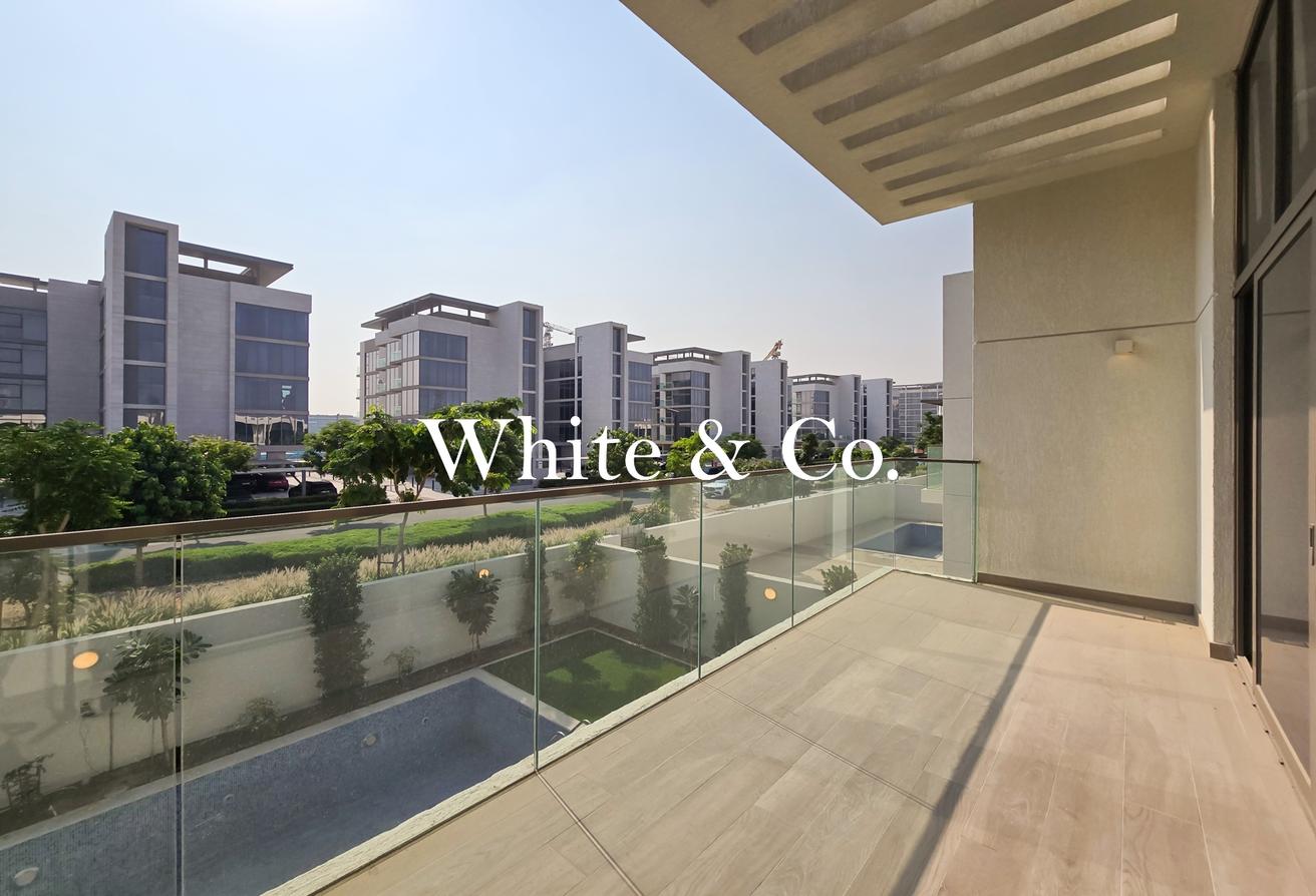 Large Plot | Private Pool | Single Row photo 17