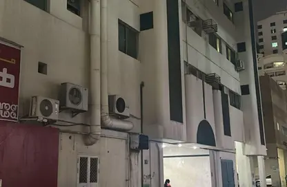 عمارة بالكامل - 8 غرف نوم - 8 حمامات للبيع في مدينة القاسمية - الشارقة