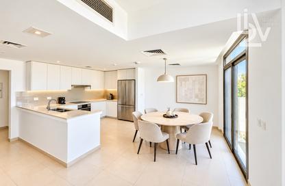 Townhouse - 3 - 4 for sale in Noor Townhouses - Town Square - Dubai