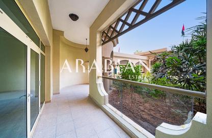 Apartment - 2 Bedrooms - 3 Bathrooms for sale in Al Hamri - Shoreline Apartments - Palm Jumeirah - Dubai