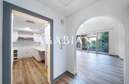 Apartment - 2 Bedrooms - 3 Bathrooms for sale in Al Hamri - Shoreline Apartments - Palm Jumeirah - Dubai