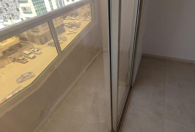 100853692 - Property Image 2