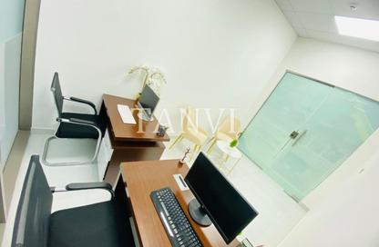 Office Space - Studio - 1 Bathroom for rent in Red Avenue - Al Garhoud - Dubai Office Space - Studio - 1 Bathroom for rent in Red Avenue - Al Garhoud - Dubai