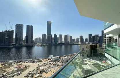 Apartment - 1 Bedroom - 1 Bathroom for sale in Peninsula Three - Peninsula - Business Bay - Dubai