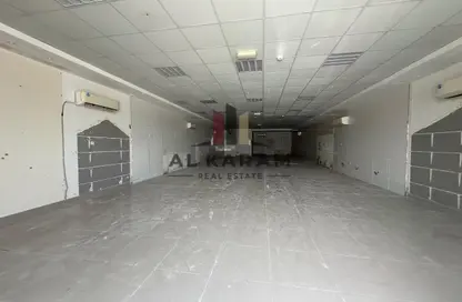 Show Room - Studio - 4 Bathrooms for rent in Al Felyyah - Ras Al Khaimah