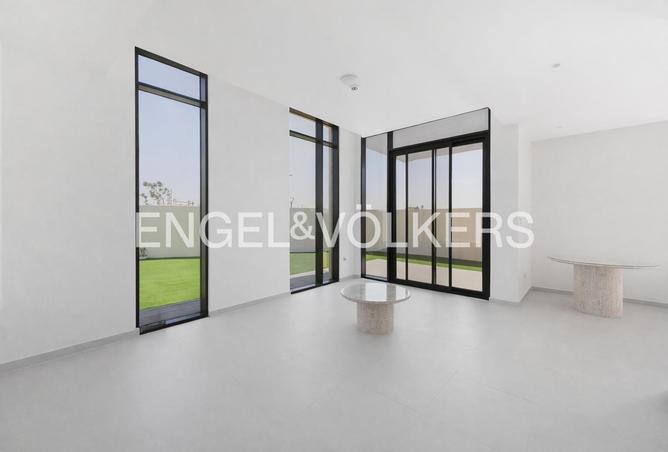 98682816 - Property Image 3