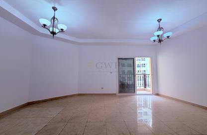 Apartment - Studio - 1 for rent in Universal Apartments - CBD (Central Business District) - International City - Dubai